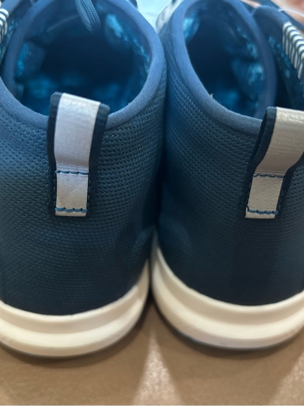 NWOB Under Armour women’s Navy Blue High-Top Sneakers - Picture 5 of 7